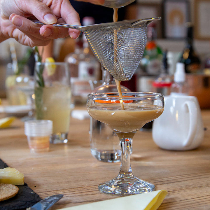 Top 4 Cocktail Masterclasses in Edinburgh