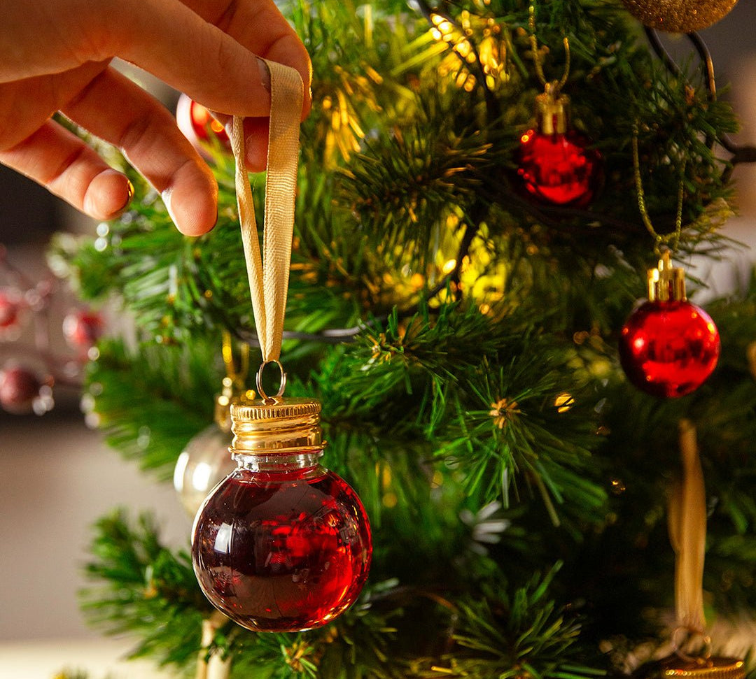 Pickering's Gin Bauble Workshop Returns! - SummerhallDistillery