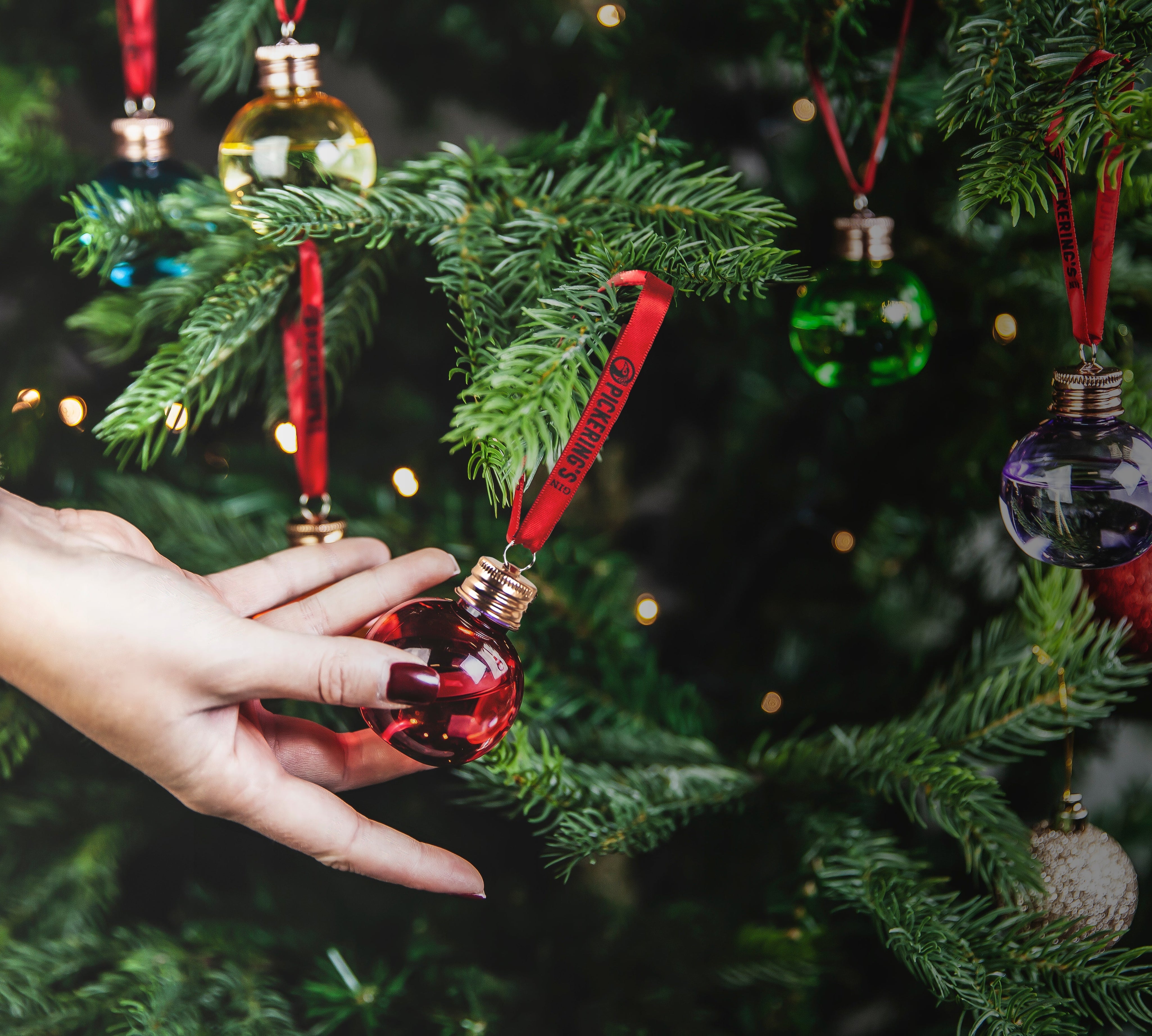 Pickering's Gin Baubles Return - SummerhallDistillery