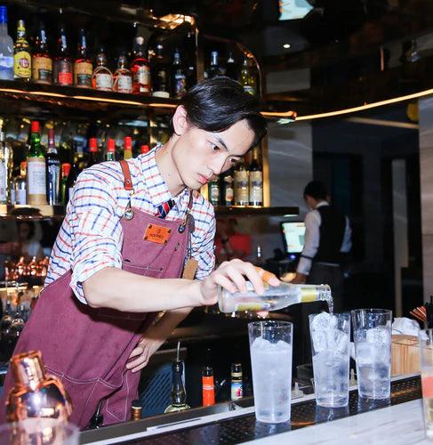 Bartender pouring Pickering's Gin & Tonics